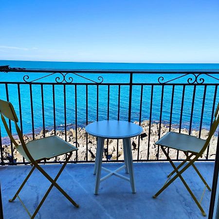 Coastal Seaview Suite & Central Balcony Street View Studio Cefalù Dış mekan fotoğraf