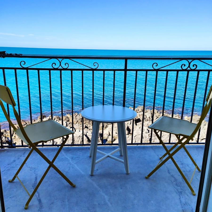 Coastal Seaview Suite & Central Balcony Street View Studio Cefalù Dış mekan fotoğraf